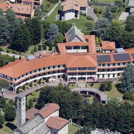 Centro Di Spiritualita Maria Candida Armeno Bagian luar foto