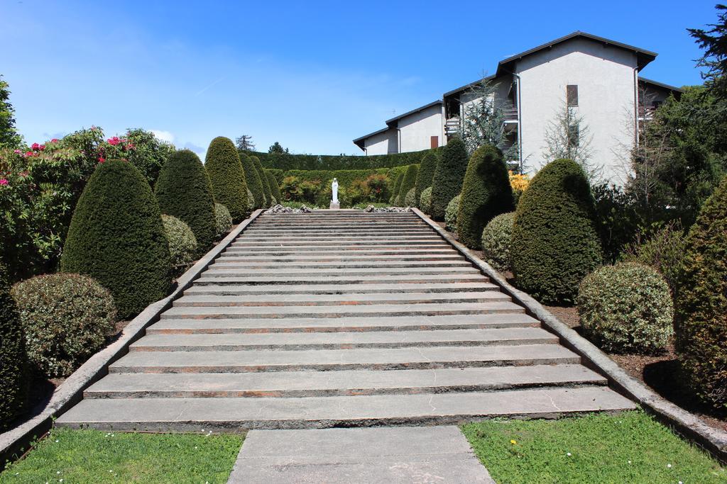 Centro Di Spiritualita Maria Candida Armeno Bagian luar foto