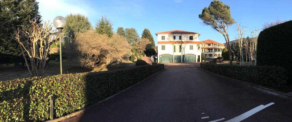 Centro Di Spiritualita Maria Candida Armeno Bagian luar foto