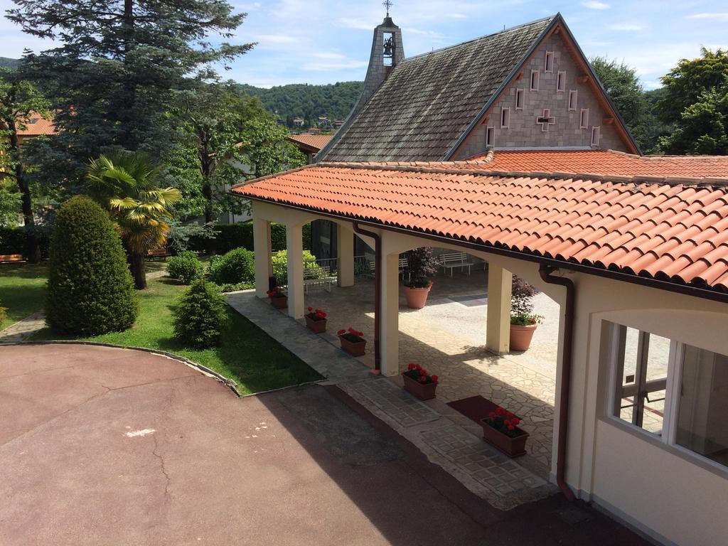 Centro Di Spiritualita Maria Candida Armeno Bagian luar foto