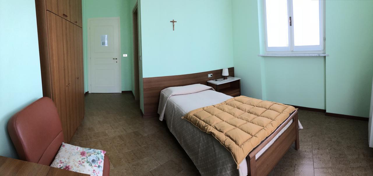 Centro Di Spiritualita Maria Candida Armeno Bagian luar foto
